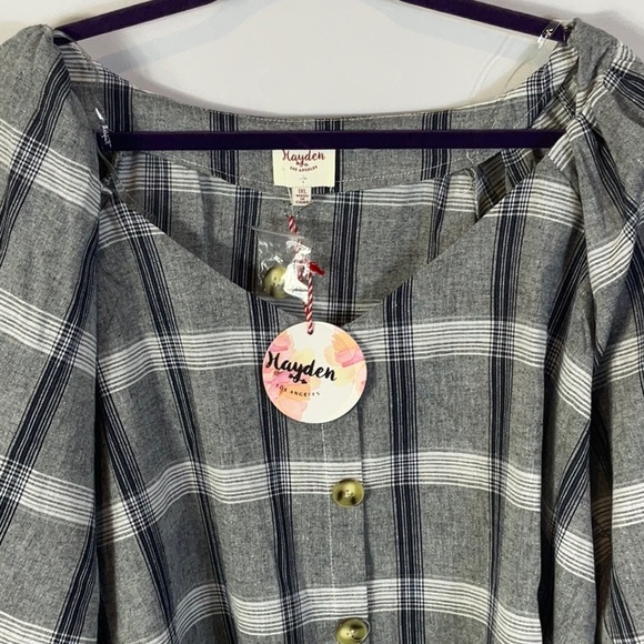 Hayden Grey and White Long Sleeve Plaid Blouse Shirt Faux Buttons Size 1XL - Picture 3 of 8